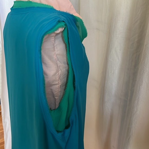 Michael Studio Layered Tank Top in Blue and Green - Picture 3 of 7